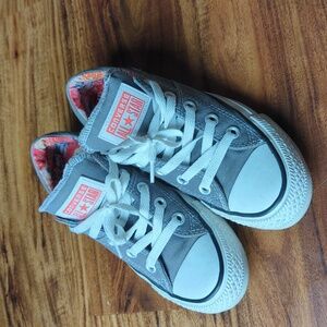 Converse -grey floral